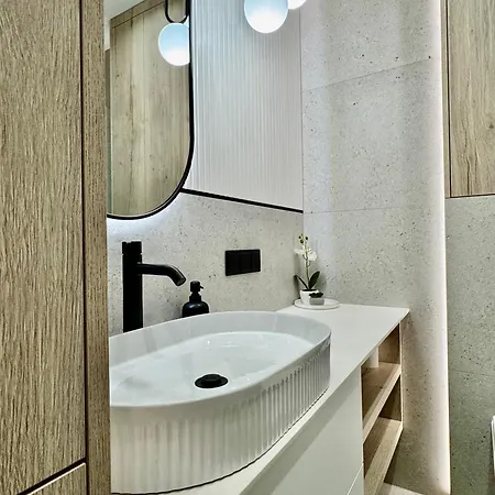 Silesia Prime Global 15 Pietro Wifi Garage Centrum Katowic Spodek *