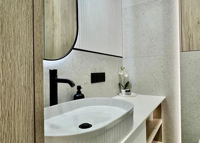 Silesia Prime Global 15 Pietro Wifi Garage Centrum Katowic Spodek *